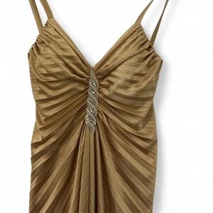 Masquerade Formal Gown Women 3/4 Gold Good‎ Pleated Rhinestone Brooch